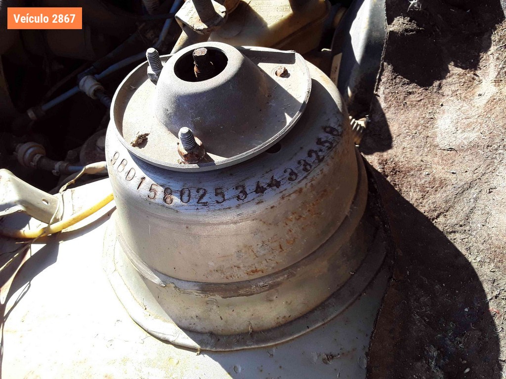 LOTE 0102 - Sucata<br />Sucata<br />Sucata<br />Sucata<br />Sucata<br>Sucata - IKZ0886<br />IDO6129<br />IHI7917<br />IIU1561<br />IIM4F55<br>IFD4D38
