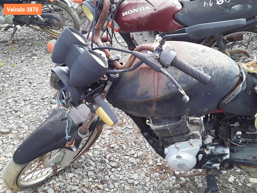 LOTE 0243 - Sucata<br />Sucata<br />Sucata<br />Sucata<br />Sucata<br>Sucata - IKL5982<br />INV1746<br />ILJ2010<br />IVQ3125<br />IOL1716<br>IRQ7I80