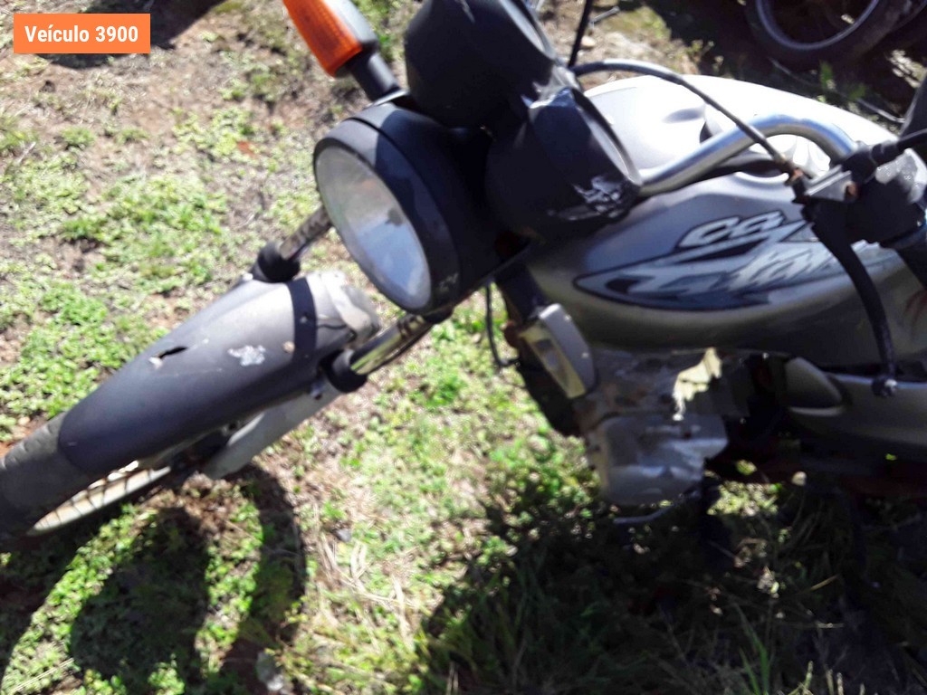 LOTE 0243 - Sucata<br />Sucata<br />Sucata<br />Sucata<br />Sucata<br>Sucata - IKL5982<br />INV1746<br />ILJ2010<br />IVQ3125<br />IOL1716<br>IRQ7I80