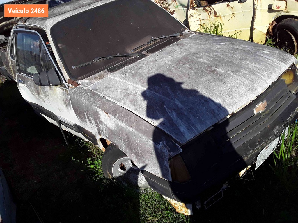 LOTE 0125 - Sucata<br />Sucata<br />Sucata<br />Sucata<br>Sucata - IAT3383<br />IPN4687<br />IHP2830<br />IBP5063<br>JAK2I31