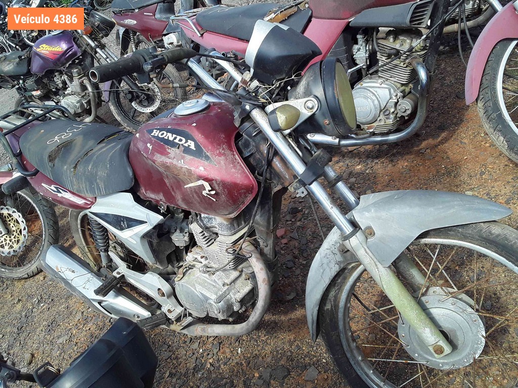 LOTE 0243 - Sucata<br />Sucata<br />Sucata<br />Sucata<br />Sucata<br>Sucata - IKL5982<br />INV1746<br />ILJ2010<br />IVQ3125<br />IOL1716<br>IRQ7I80