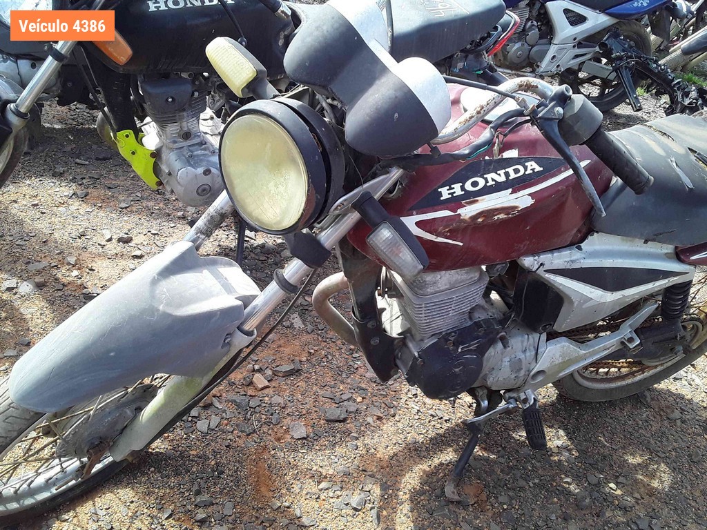 LOTE 0243 - Sucata<br />Sucata<br />Sucata<br />Sucata<br />Sucata<br>Sucata - IKL5982<br />INV1746<br />ILJ2010<br />IVQ3125<br />IOL1716<br>IRQ7I80