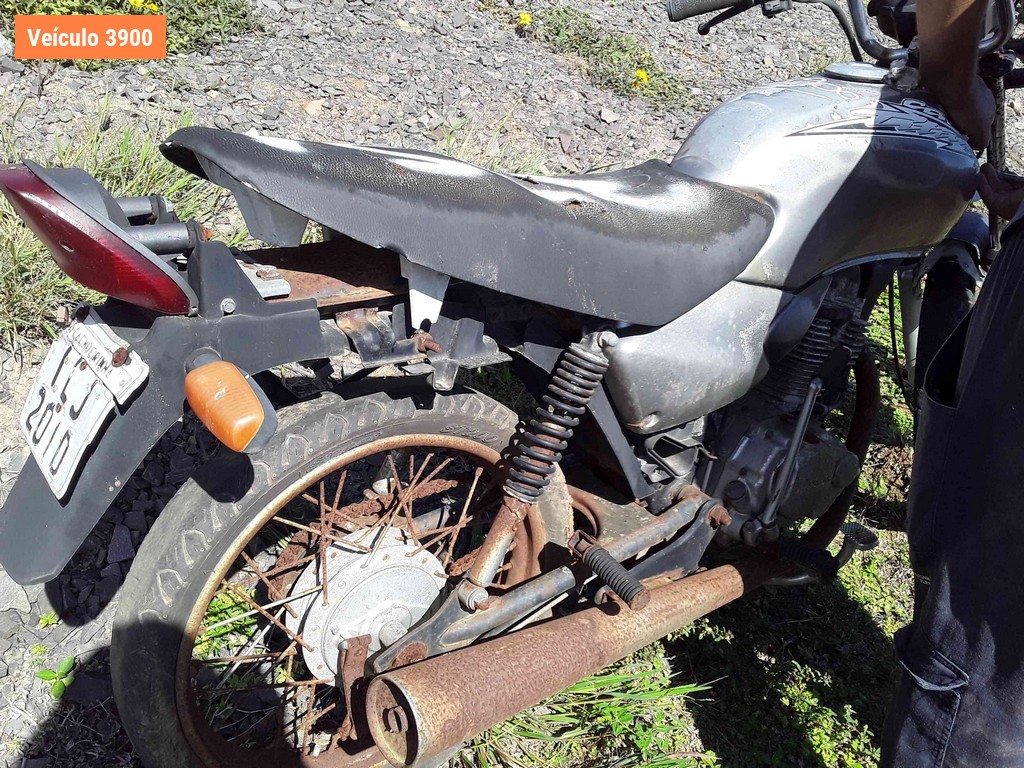 LOTE 0243 - Sucata<br />Sucata<br />Sucata<br />Sucata<br />Sucata<br>Sucata - IKL5982<br />INV1746<br />ILJ2010<br />IVQ3125<br />IOL1716<br>IRQ7I80