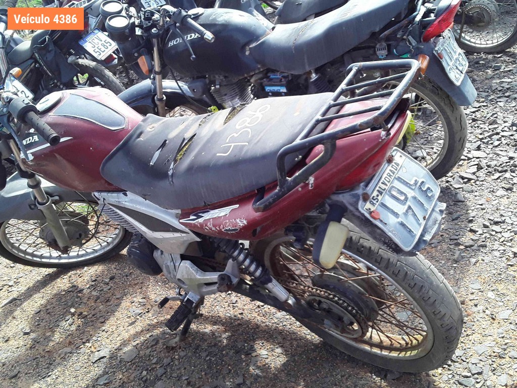LOTE 0243 - Sucata<br />Sucata<br />Sucata<br />Sucata<br />Sucata<br>Sucata - IKL5982<br />INV1746<br />ILJ2010<br />IVQ3125<br />IOL1716<br>IRQ7I80
