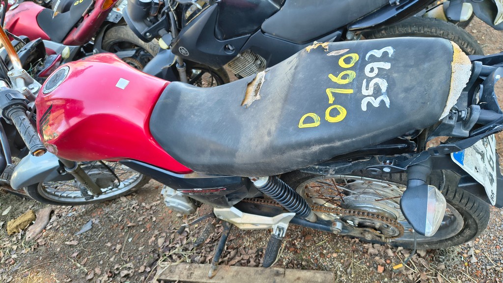 LOTE 0160 - Conservado - IZZ4G70