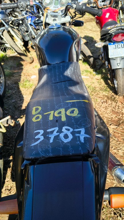 LOTE 0190 - Conservado - IOV7486