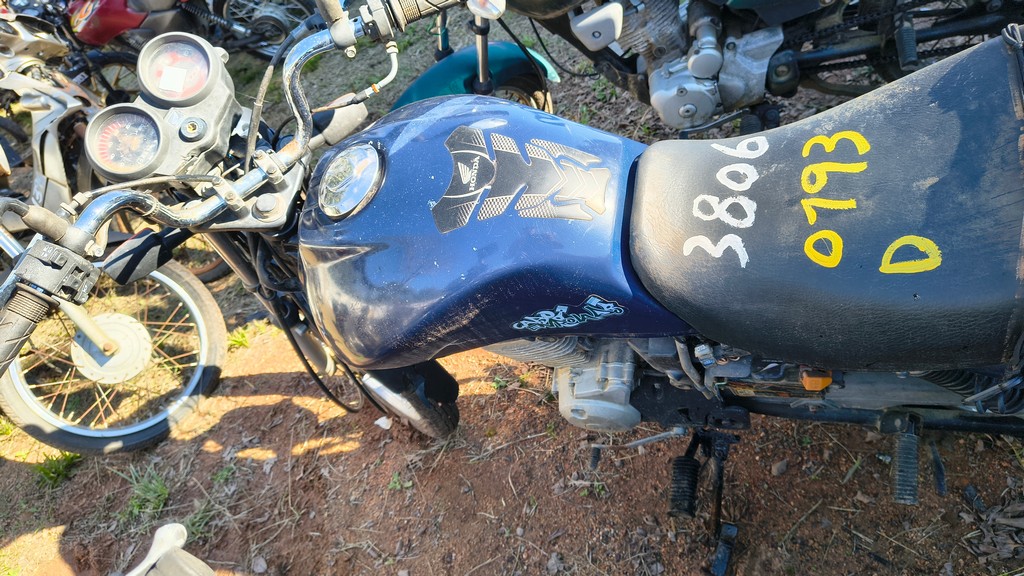 LOTE 0193 - Conservado - MIC3I64