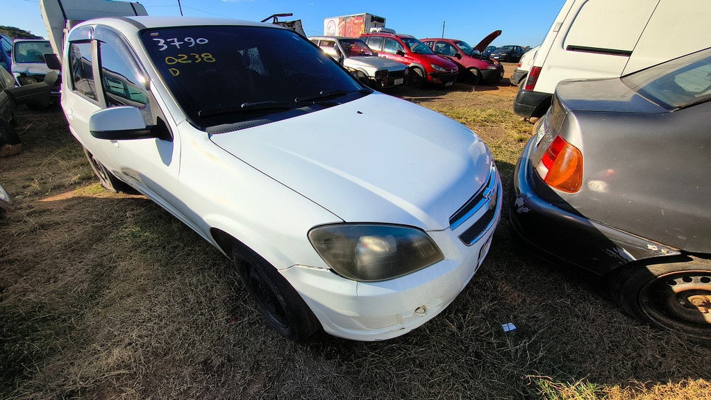 LOTE 0238 - Conservado - IWI7B75