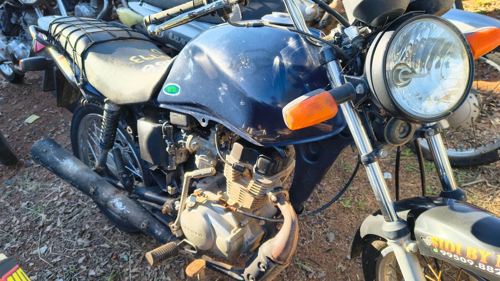 LOTE 0193 - Conservado - MIC3I64